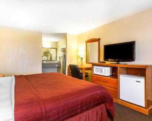 Mill Tree Inn Millington Room photo