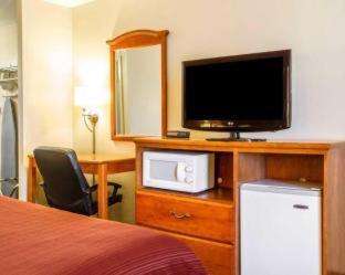 Mill Tree Inn Millington Room photo
